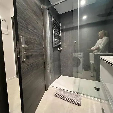 A 20m Playa Apartment Gijon